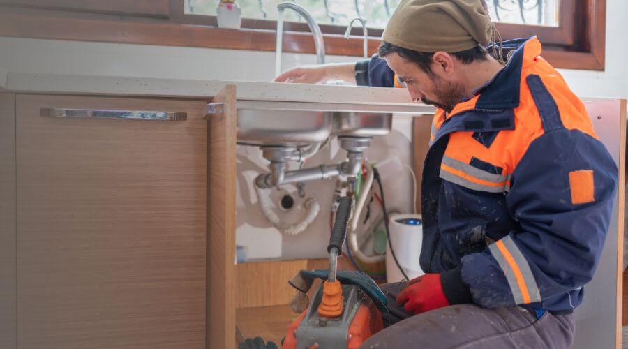 Expert burst pipe repair services in Cedar, IA